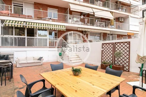 Квартира 90 м² у Барселоні
