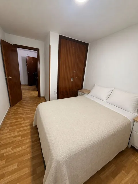 Habitació de lloguer, Madrid (2/10)