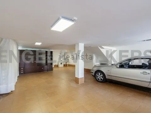 House 300 m² in Baiona