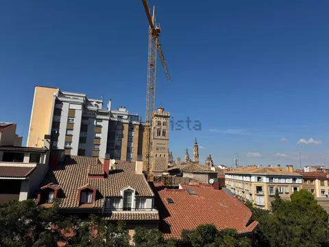 Pis de 90 m² a Saragossa (2/18)