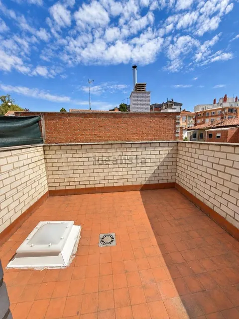 Pis de 90 m² a Lleó