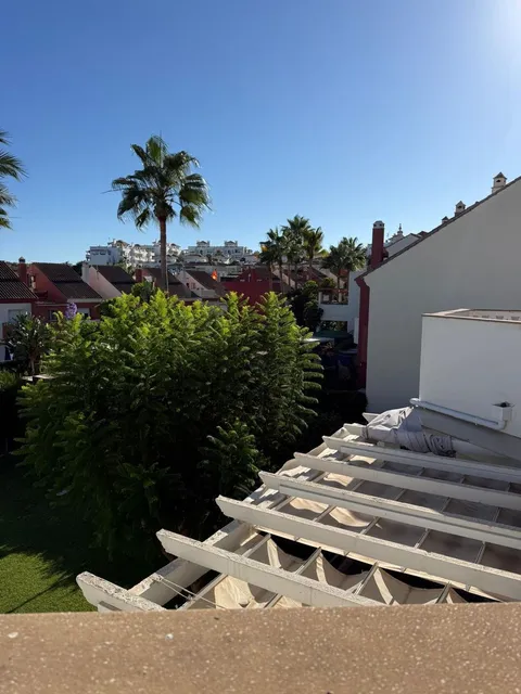 Casa de 200 m² a Estepona