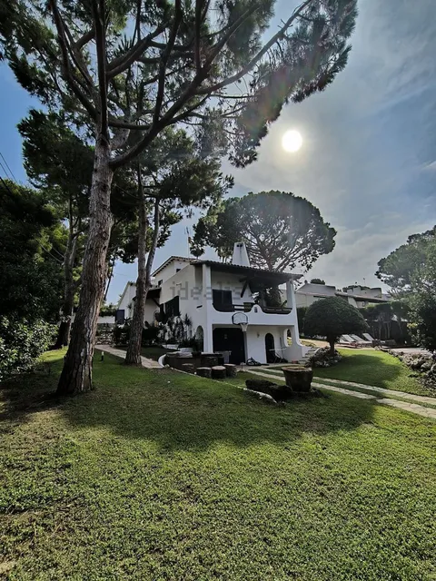 Habitació de lloguer, Roda de Berà