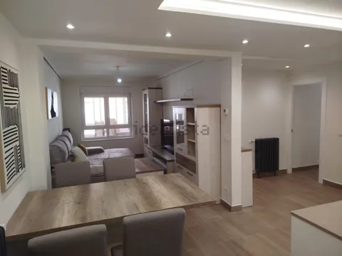 Habitació de lloguer, Lleó