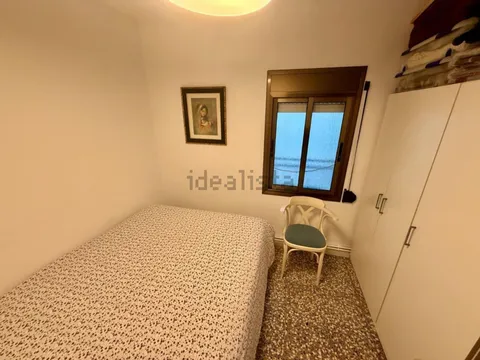 Habitació de lloguer, Cornellà de Llobregat (2/4)