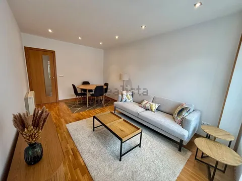 Pis de 74 m² a Oleiros