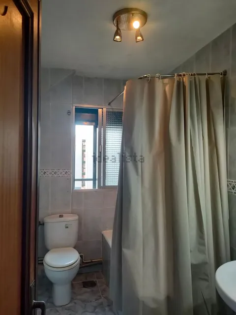 Stanza in affitto, Zamora