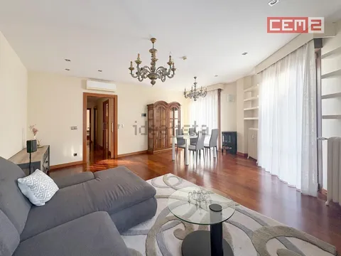Appartement 74 m² à Pampelune