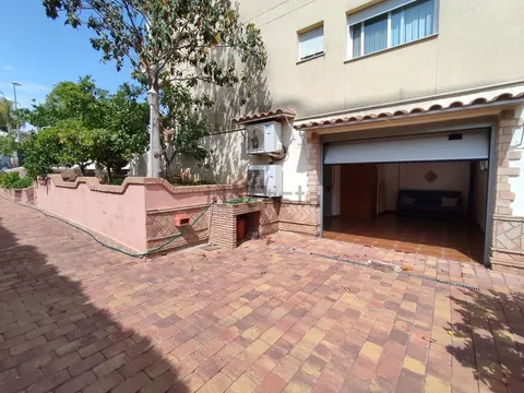 Casa de 240 m² a la Pobla de Vallbona