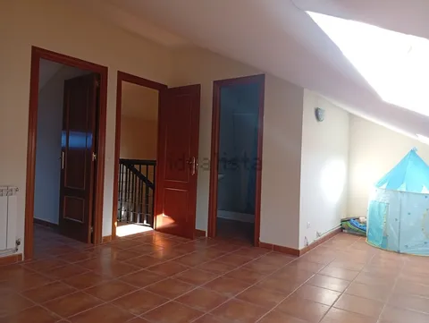 Maison 157 m² à Uceda
