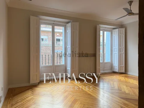 Wohnung 115 m² in Madrid