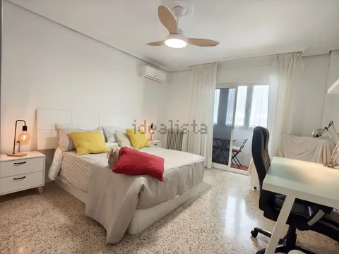 Piso de 142 m² en Granada
