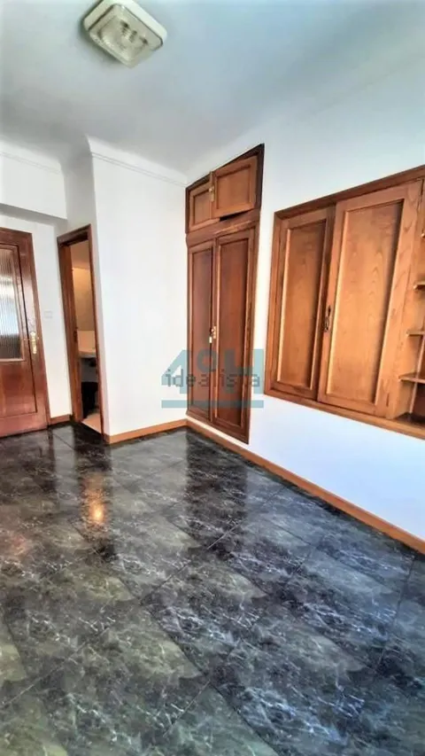 Appartement 194 m² à Ourense