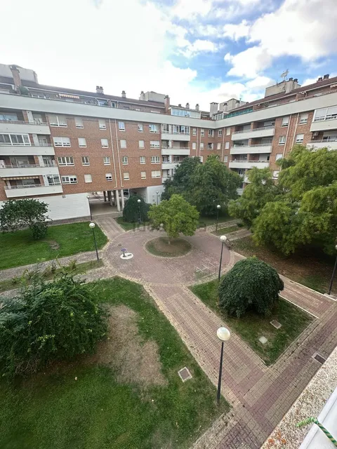 Wohnung 76 m² in Barañáin / Barañain