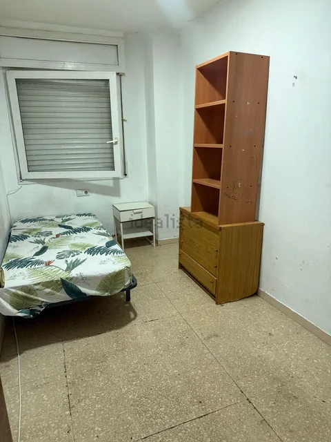 Room for rent, Barcelona (3/5)