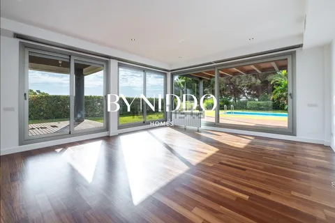 Casa de 290 m² en Sant Vicenç de Montalt