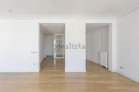 Wohnung 140 m² in Madrid