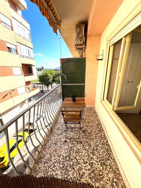 Stanza in affitto, Elda