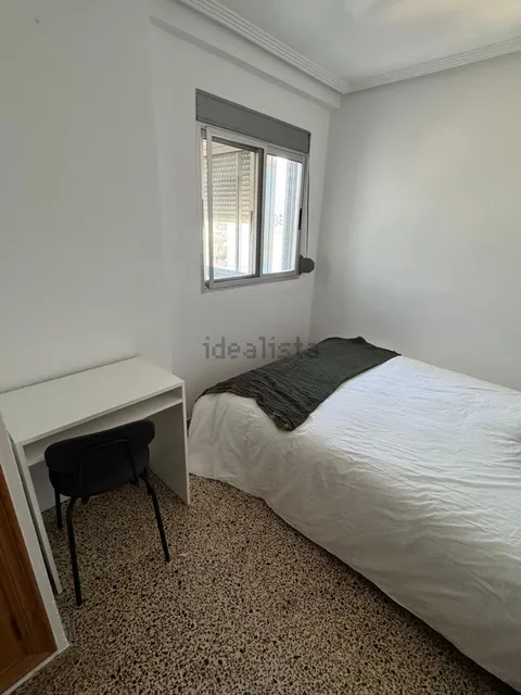 Habitació de lloguer, Llíria