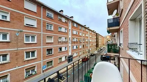 Pis de 82 m² a Pamplona