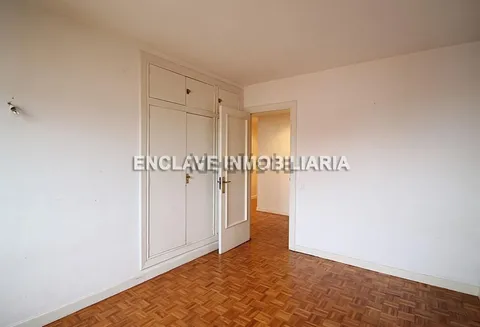 Pis de 230 m² a Oviedo