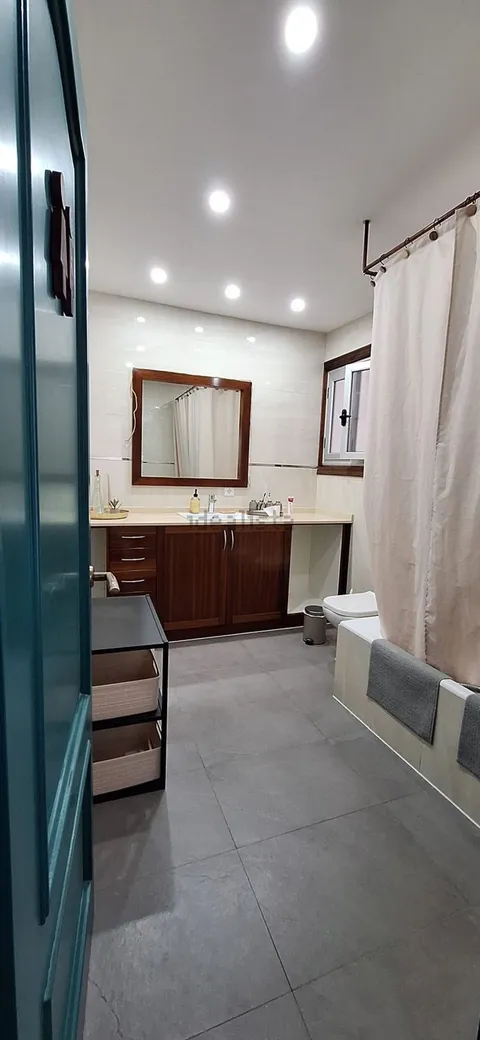 Habitació de lloguer, Maó