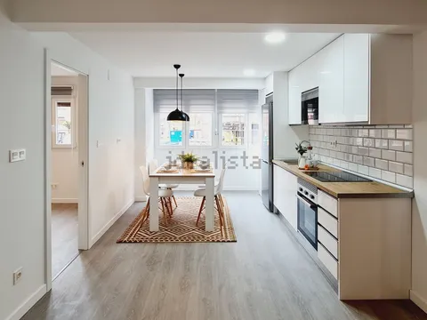 Pis de 65 m² a Valle de Mena (2/10)