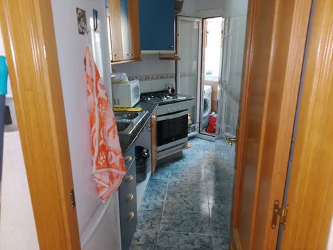 Quarto para alugar, l'Hospitalet de Llobregat (3/6)