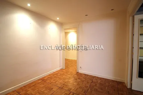 Pis de 230 m² a Oviedo