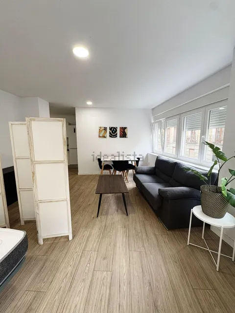 Pis de 37 m² a Valladolid (3/7)