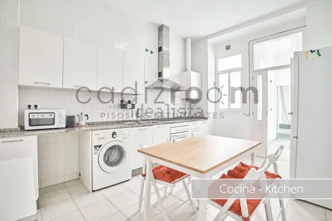 Habitació de lloguer, Cádiz