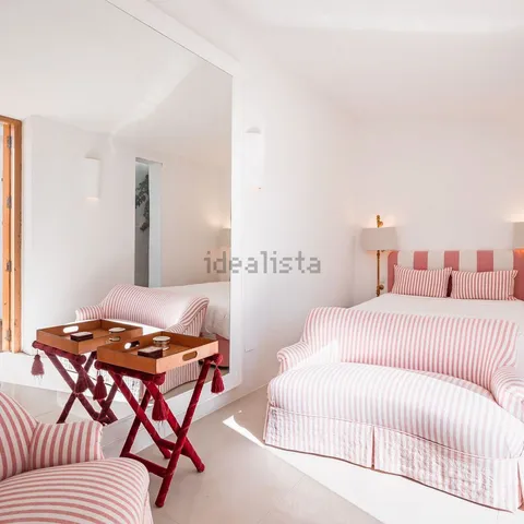 Haus 350 m² in Marbella