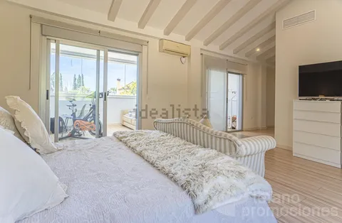 Haus 402 m² in Málaga