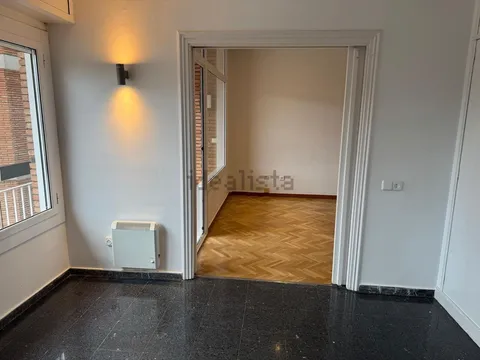 Apartamento 96 m² em Barcelona (2/35)