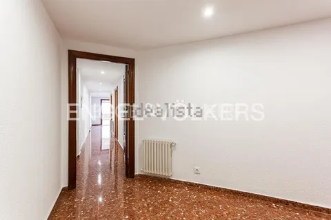 Pis de 200 m² a València