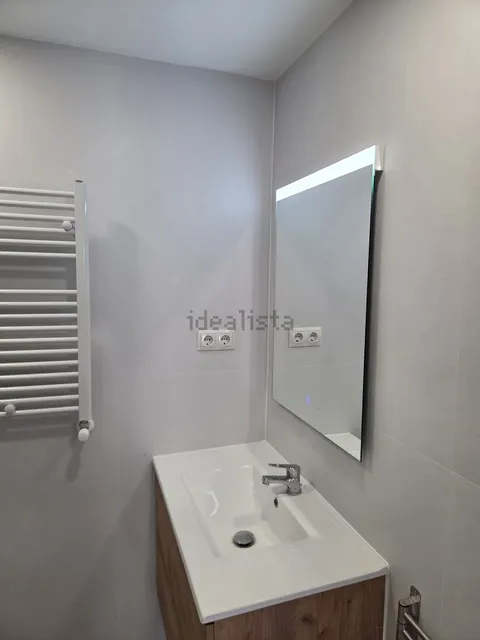 Quarto para alugar, Madrid (3/19)