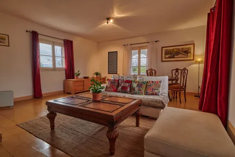 Room for rent, Tona