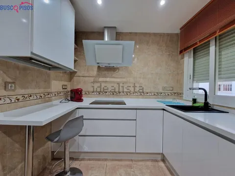 Pis de 100 m² a Còrdova (2/12)