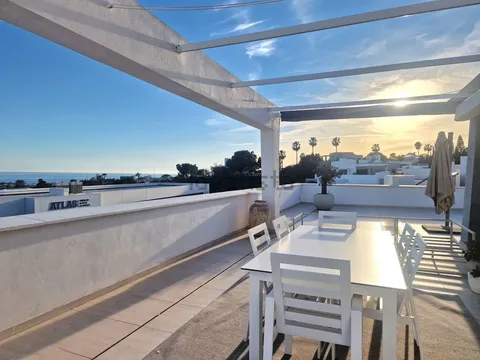 Pis de 320 m² a Estepona (2/50)