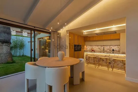 Haus 400 m² in Marbella