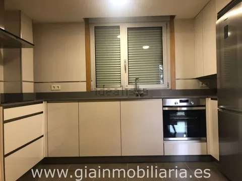 Pis de 60 m² a O Porriño (3/25)