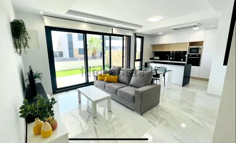 Casa de 80 m² a Oriola