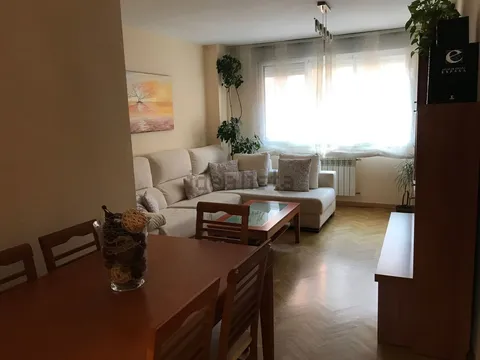 Appartamento 82 m² a Madrid