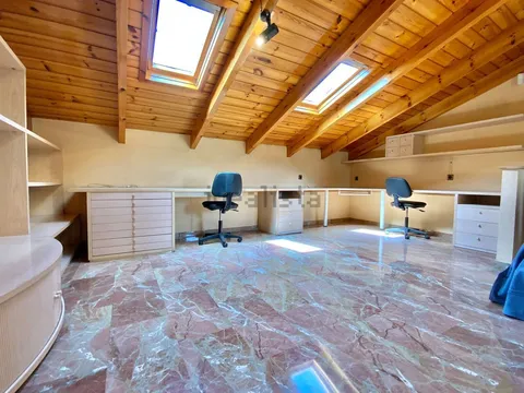 House 213 m² in Martorell