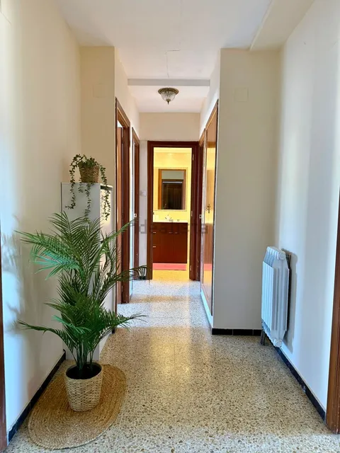 Habitació de lloguer, Osca