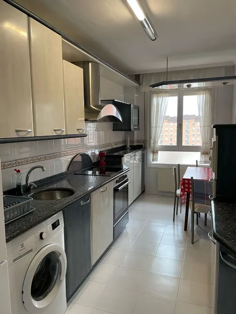 Appartamento 88 m² a Vitoria-Gasteiz