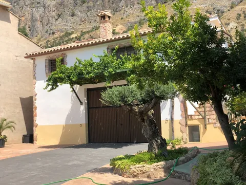 Casa de 65 m² a Huesa