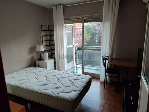 Кімната в оренду, Madrid
