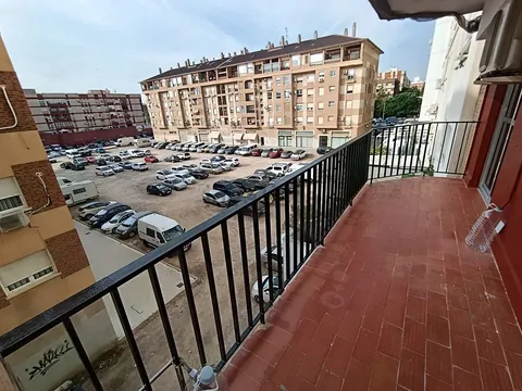 Pis de 78 m² a València