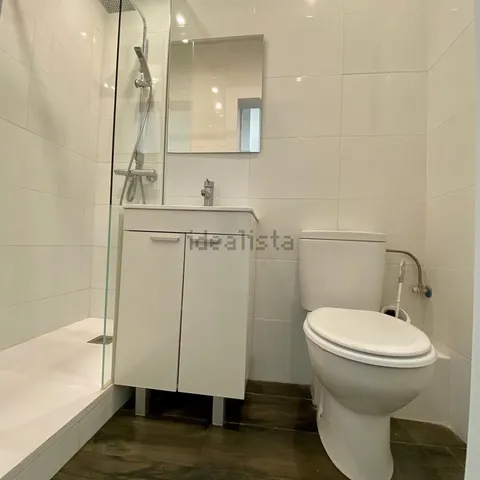 Room for rent, Barcelona (4/11)